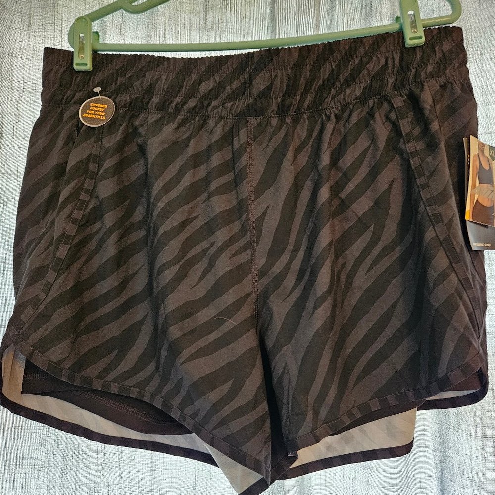 NWT Avia Women's Running/Bike Shorts Combo, Size XL, Black/ 'Zebra Stripe'